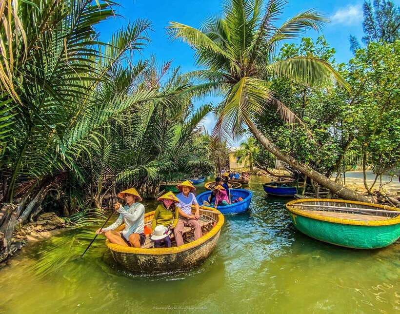 40 Minutes - Basket Boat Ride in the Water Coconut forest - The On-Water Performance: Boat Handling With Real Energy