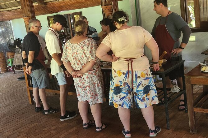 A Real Insight into Hoi An Village Island Experience & Hidden Gem - Tra Que Vegetable Village: Herb Gardens and Real Farming Rhythm