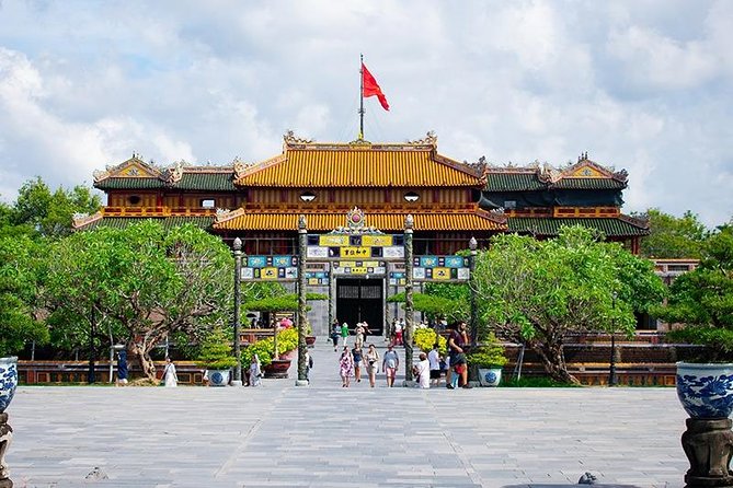 All must-see places Hue City, Hai Van Pass from Hoi An Group Tour - Hue Imperial City: gates, palaces, and what to look for