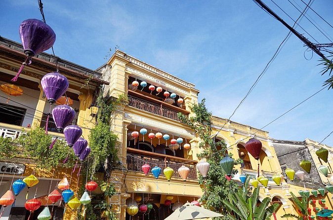 Ancient Town Walking Tour in Hoi An - Ancient Houses: the kind of details your phone can’t explain