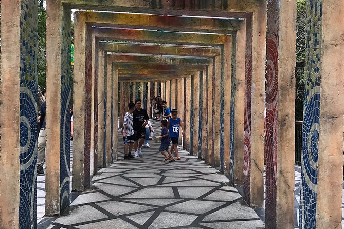 Ba Na Hills - Golden Brigde included Buffet lunch 1 day trip - Who should book this Ba Na Hills Golden Bridge day trip?