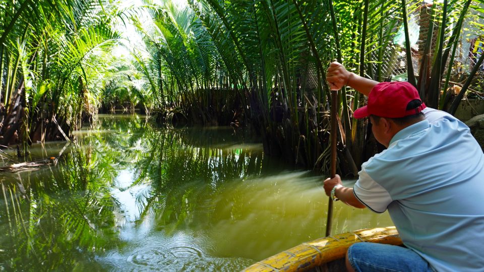 Basket Boat at Coconut Village, Kitchen Show and Big Lunch - English guide + driver: why it makes a short 3-hour trip feel longer
