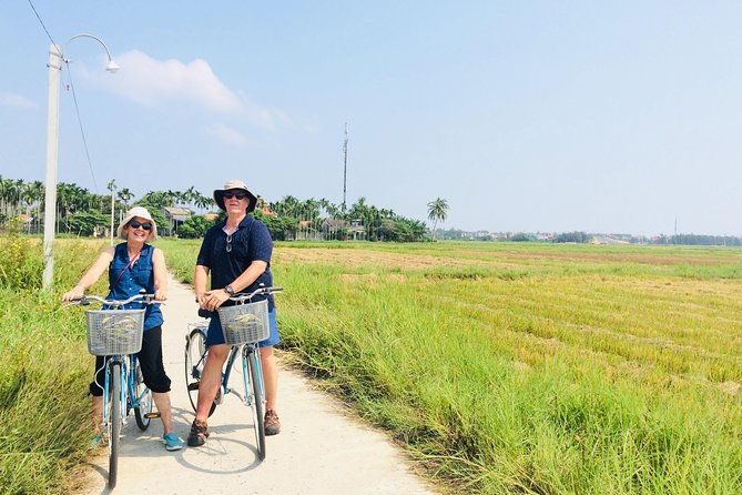 Basket Boat Ride and Old Town Walking Private Tour - Hoi An Ancient Town walking loop: markets, herbal drink, and temple lanes