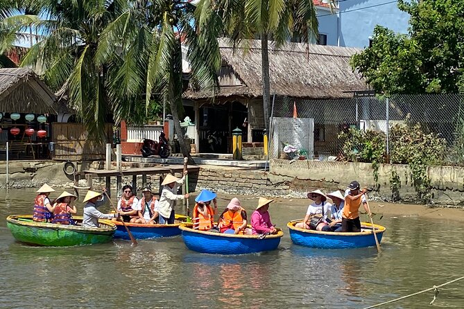 Bay Mau Cooking Class with Market Tour and Basket Boat Ride - What the chef experience feels like (and what to expect from Rose)