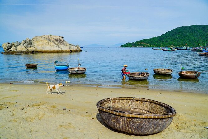Cham Island Snorkeling - Wonderful Beach - Speedboat Daily Tour - Island lunch on Cham Island: fresh seafood, mountain vegetables, and real value