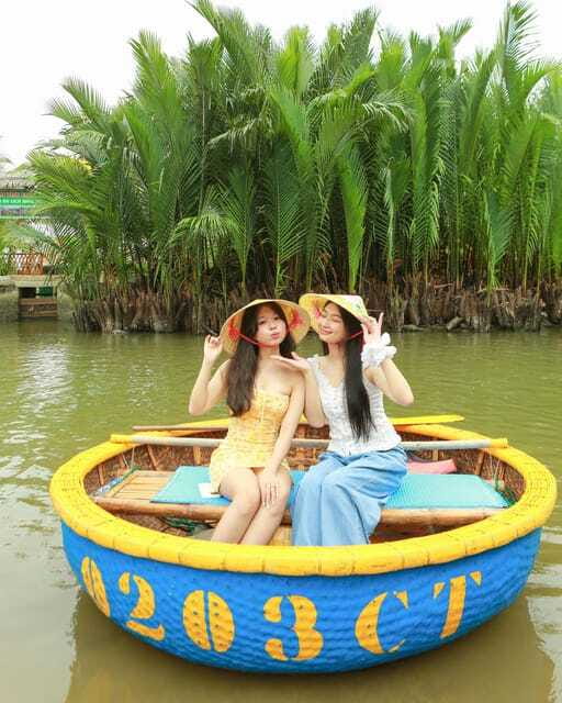 Coconut Boat Hoi An - The performance element: artisan-style basket boat show (and why it matters)