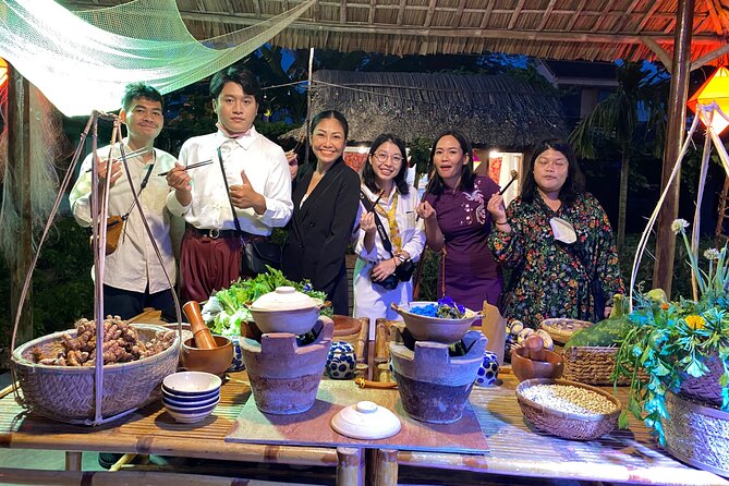 Cooking Class Hoi An - Organic Garden - Farming Tour-Handicrafts - Entering the organic garden: where your ingredients start