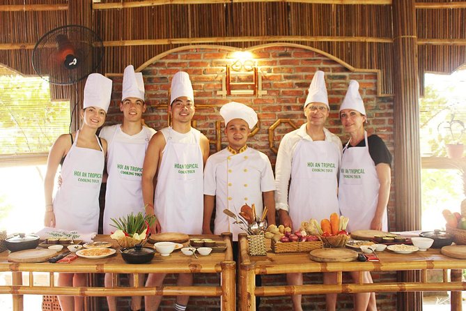 Cooking Class Hoi An:Local Market, Basket Boat, Fishing & Cooking - Lunch or Dinner at a Bamboo House Restaurant
