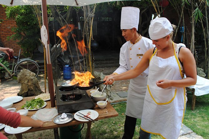 Cooking Class , Local Market , Basket Boat And CRABS FISHING - Entering the ingredient hunt: Hoi An’s local market morning