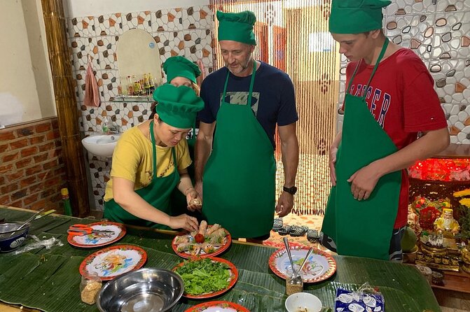 Cooking Class Lunch/ Dinner with Local Chef in Coconut Village - Lemongrass Chicken and Steamed Rice: The Reliable Comfort Duo