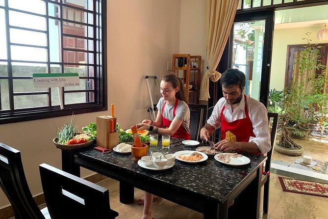 Cooking with Jolie in Hoi An and Lantern making class (JHA4) - Meet at 53 Dinh Tiên Hoàng and Get Oriented Fast