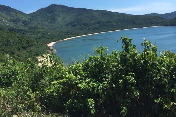Cycle to Hue Via Hai Van Pass - Monkey Mountain and Linh Ung Pagoda: a calm break with big views