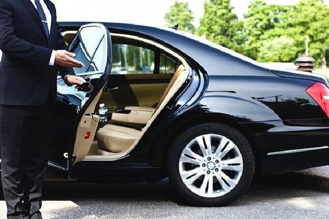 Da Nang Airport Arrival Or Departure By Private Car Transfers - Key things to know before you book