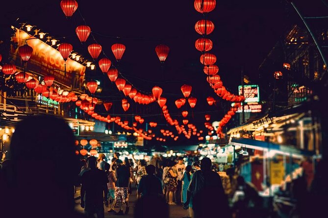 Da Nang by Night from Hoi An: Seafood dinner, night market and cruise trip - Group Size, Pace, and Why the Guides Make It