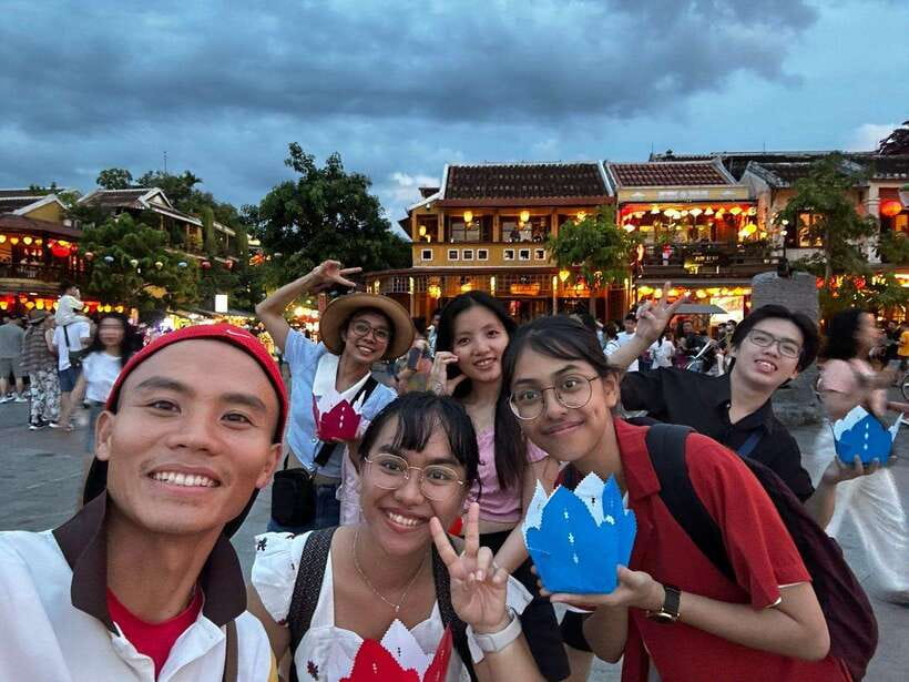 Da Nang: Cam Thanh Coconut Village and Hoi An Old Town Tour - The Performing Arts Moment at Hoi An Traditional Performing Arts House