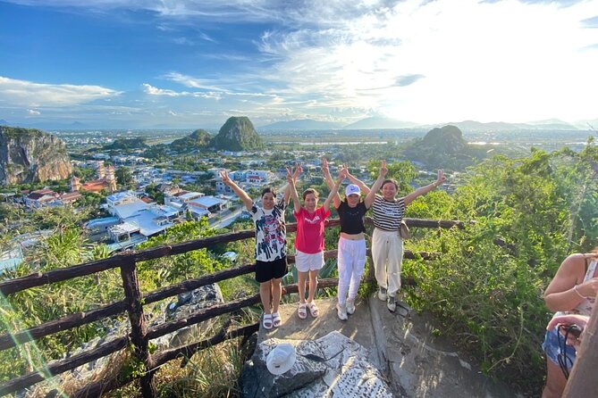 Da Nang Explore: Lady Buddha, Monkey Mountain & Am Phu Cave Tour - Lunch With Local Flavor: My Quang Is the Included Anchor