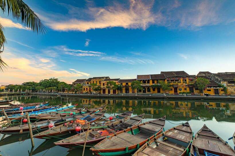 Da Nang: Half-day Hoi An Heritage Walk - Japanese Covered Bridge: the landmark everyone talks about (for a reason)