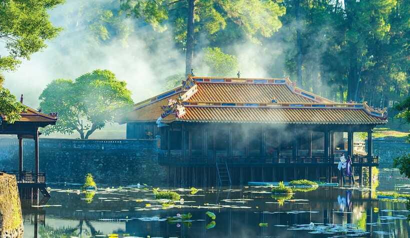 Da Nang/Hoi An: Hue City Full Day tour - Hue Imperial City (Hue Citadel): where the Nguyen Dynasty lived, ruled, and performed