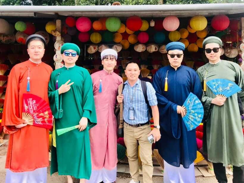 Da Nang/Hoi An: Hue City Full Day tour - Lunch at a local restaurant: included, but still plan smart