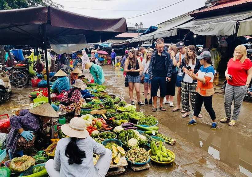 Da Nang/Hoi An: Market Tour, Basket Boat Ride, Cooking Class - Lunch or dinner: eating like you earned it