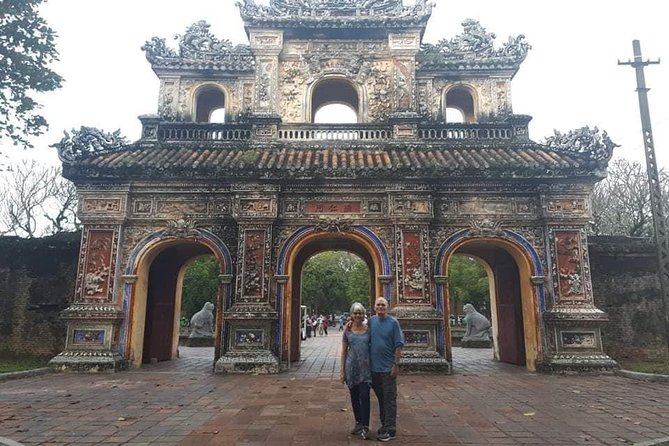 Daytrip to Hue Imperial Palace, Royal King Tomb &Perfume River via Hai Van Pass - Perfume River: Boat Time With Hue’s Pace