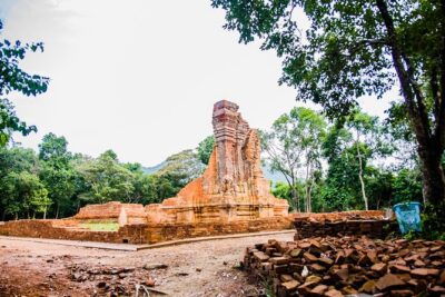Early Morning My Son Sanctuary Trip w. Champa Food & Coffee - My Son Sanctuary at first light: temples, photo angles, and the Champa story
