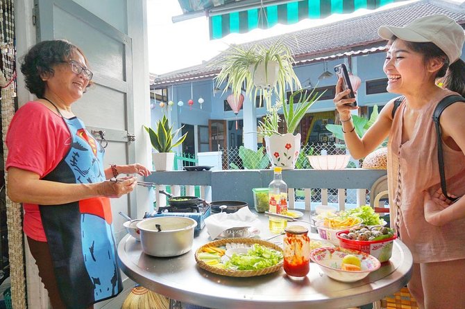 Evening Walking Food Tour, folk game and lantern boat - Should you book this Hoi An evening food tour?