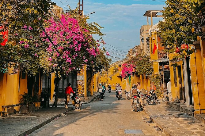 Explore Highlights Hoi An by Walking - Hoi An on foot: the smart way to see the classics