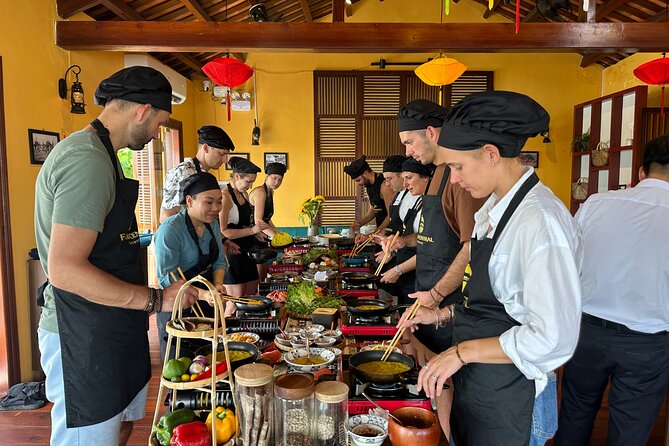 Express Cooking Class at Faifoo Central Restaurant - Vegan or Non-Vegan Menu: Picking Your Vietnam