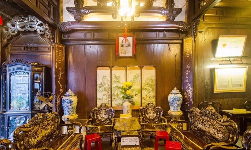 From Hoi An/Da Nang: Hoi An City Tour & Lanterns Release - Hoi An Folk Culture Museum and traditional arts performances