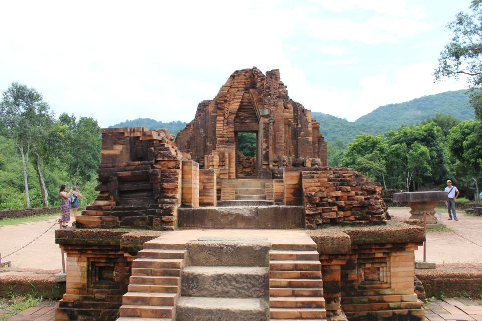 From Hoi An: Day Tour of My Son Temples and Marble Mountain - Marble Mountains: five elements, caves, and views that earn the climb
