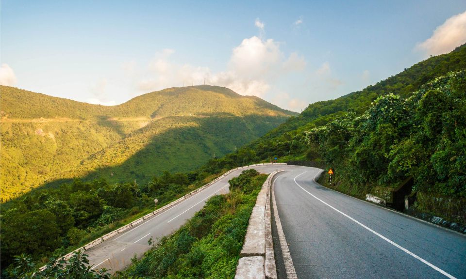 From Hoi An: Hue Imperial City and Hai Van Pass Tour - Getting to Hue: what a careful driver changes