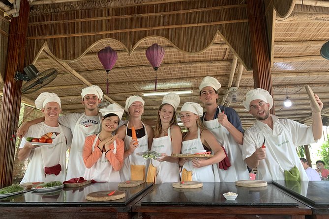 Full Experience Tour: Cooking Class & Basket Boat at Eco-Village - Tra Que Vegetable Village: Where the Morning Work Starts