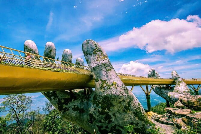 Golden Bridge & Ba Na Hills: A Full-Day Mountain Escape - Cable Car 101: the long nonstop ride and what you should expect