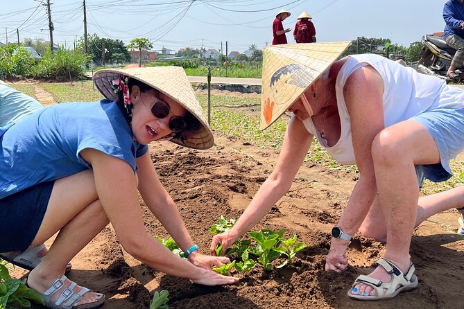 Hand on Vietnamese Cooking class with Ms hanh - Tra Que Vegetable Village: Why the Green Veg Lesson Feels Real