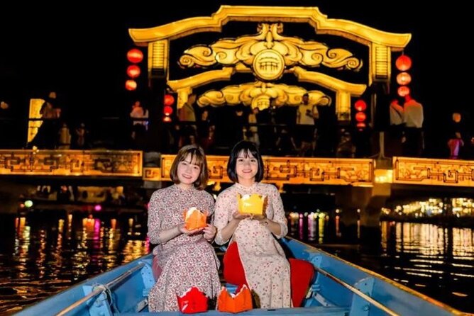 Hoai River Boat Trip by Night with Release Lantern - Peak-Time Boarding at 19:00–20:00 and How to Plan Around It