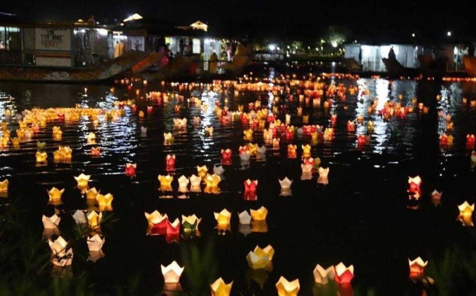 Hoai River Boat Trip with Release Lantern in Hoi An by Night - Weather Risk: One Important Reality Check