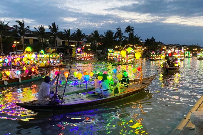 Hoi An Ancient Town Walking Street Food Tours with Night Market - Food portions and dinner results: plan your hunger, not your math