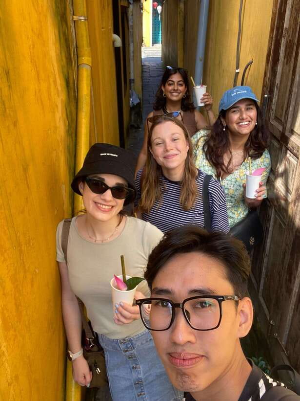 Hoi An Ancient Town - Walking Tour with Local Guide - Fujian/Cantonese Assembly Hall: Notice the Details, Not Just the Photos