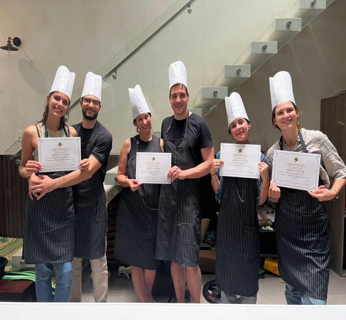 Hoi An Authentic Cooking Class with Pro Chef in Small group - Getting set up: pickup, meeting point, and timing you can count on