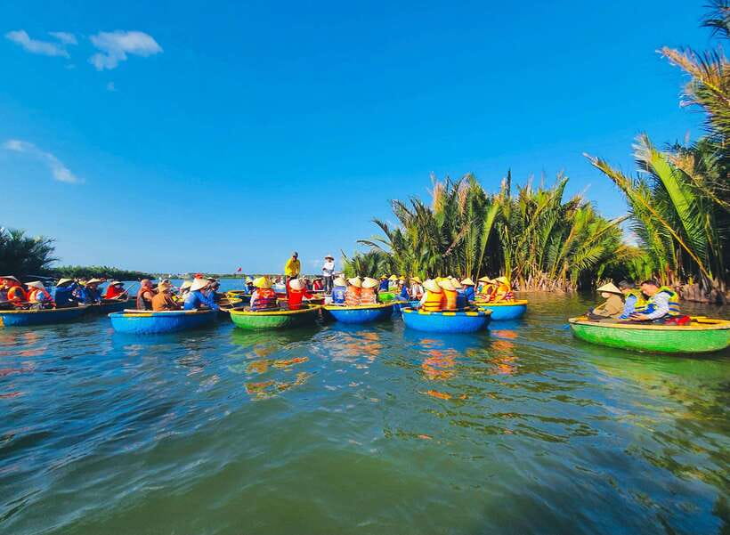 Hoi An : Bamboo Basket Boat Tour and Transfer - Cam Thanh Eco-Coconut Village: Photo Stop and Setting the Scene