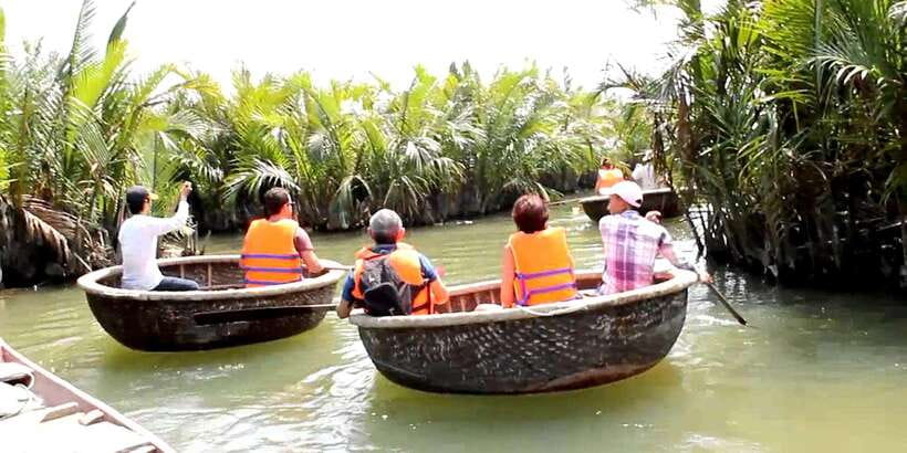 Hoi An: Basket Boat Tour by River Boat and Lantern Release - The cruiser ride: getting out to Bay Mau without stress