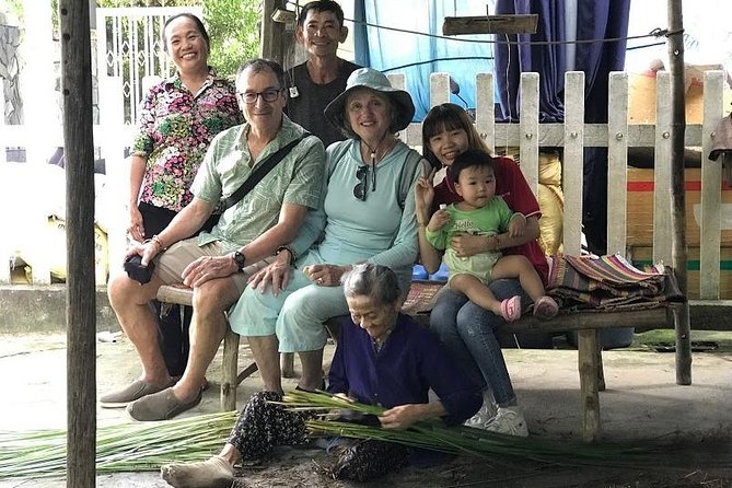 HOI AN Biking River Islands, Villages, Local Crafts PRIVATE TOUR - Duy Vinh bed mats: dyeing reeds and weaving colorful patterns