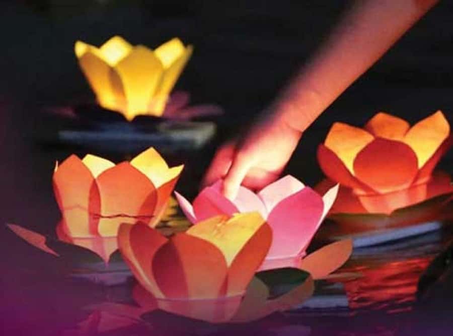 Hoi An: Boat Ride on Hoai River & Release the Flower Lantern - 15 Minutes on a Wooden Boat: Views From the Thu Bồn River