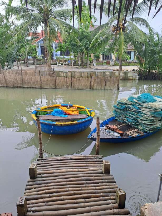 Hoi An City tour -Basket boat ride in the Coconut forest - Basket Boat Basics: Life Jackets, Paddling, and Getting Involved