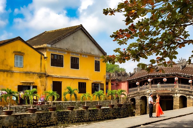 Hoi An City Tour (Private Tour) - About the guide: English clarity and real enthusiasm