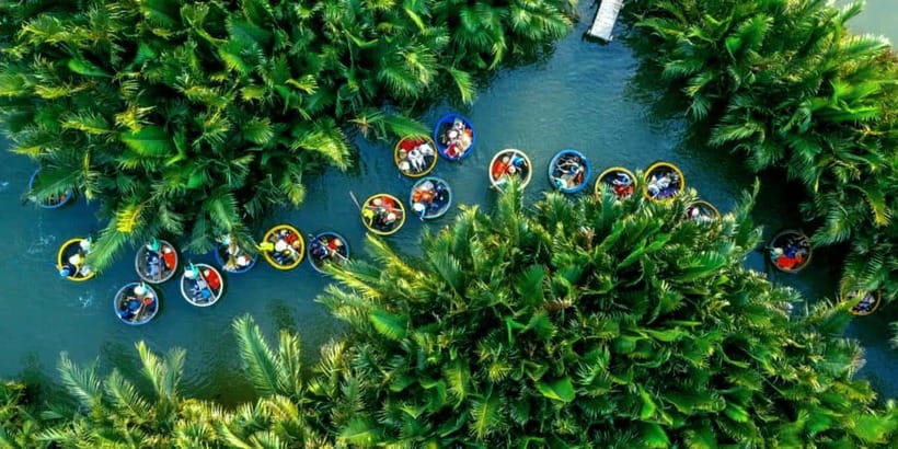 Hoi an : Coconut Boat & Hoi an Acient Town (Optional) - Choosing the Ancient Town option: dinner and a full evening program