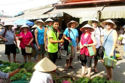 Hoi An Cooking Class and Basket boat tour - Market shopping in Hoi An Central Market