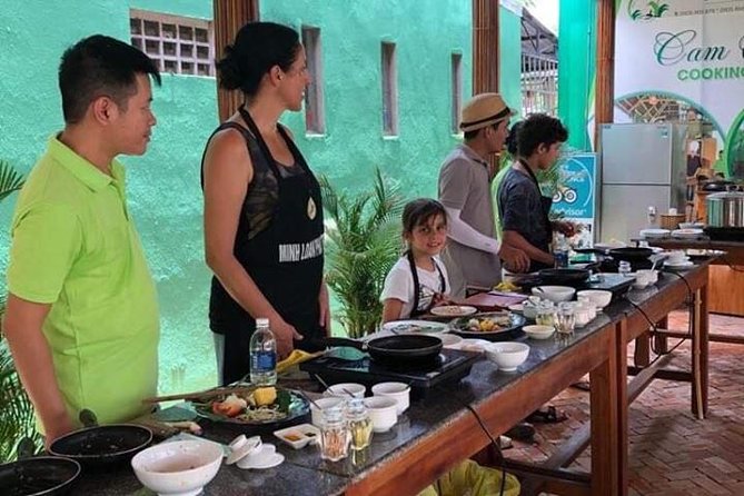 Hoi An Cooking Class and Basket boat tour - Transfers, group size, and what $45 includes