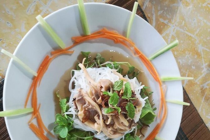 Hoi An Cooking Class with Local Chef - Evening Session (18:00): Menu Changes the Next Day, Then You Roll With It